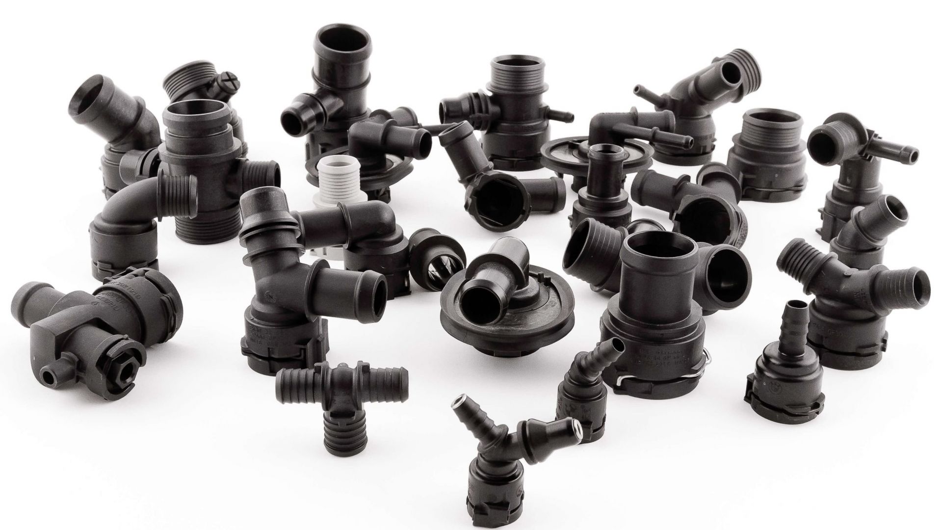 FLUID QUICK CONNECTORS AND FITTINGS